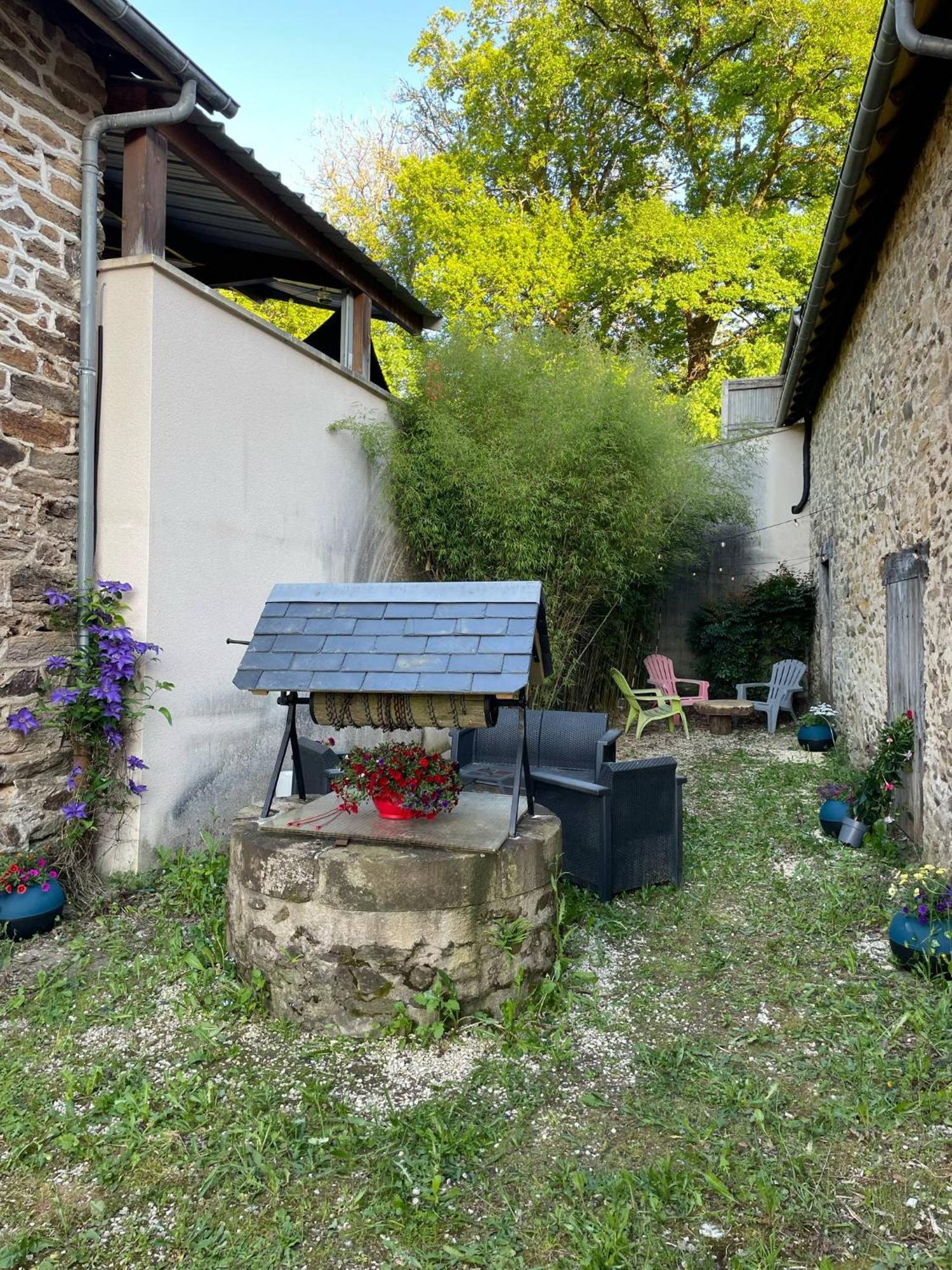 Les Gites Du Gauliat Espartignac Esterno foto